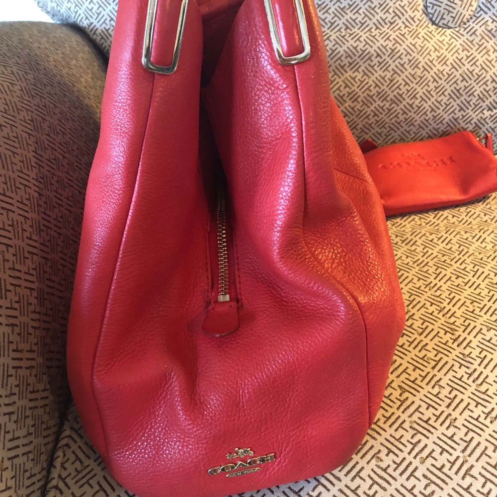 Coach F34495 Phoebe Shoulder Bag